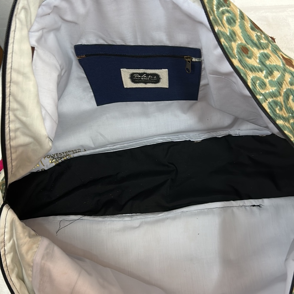 Dolores- Pura Vida- Overnight Bag. - Picture 9 of 12
